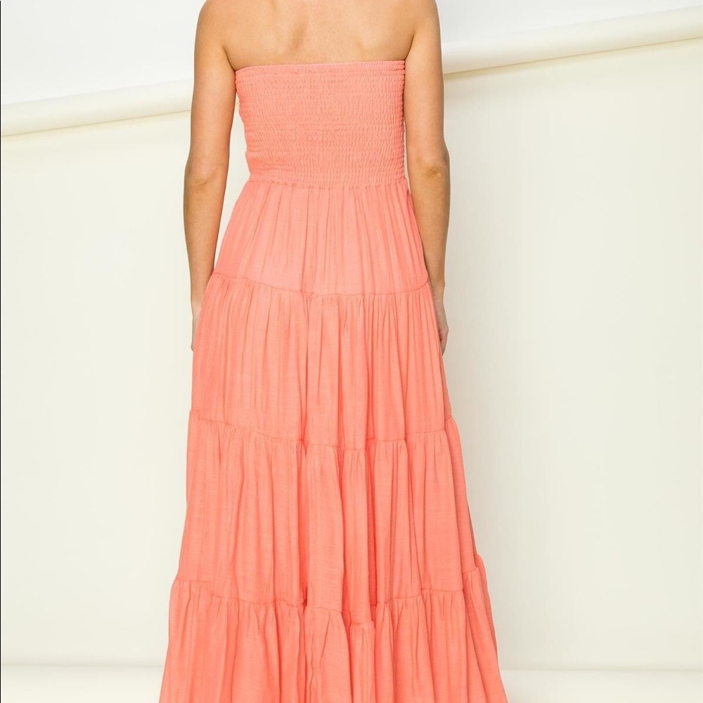 🚨🚨✨HP✨STRAPLESS MAXI DRESS - Picture 2 of 6